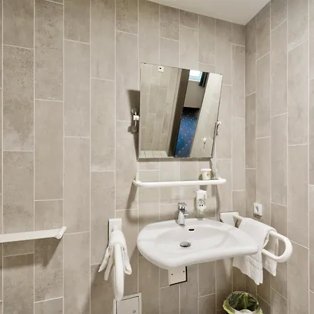 Hotel Bielefeld-city 3*
